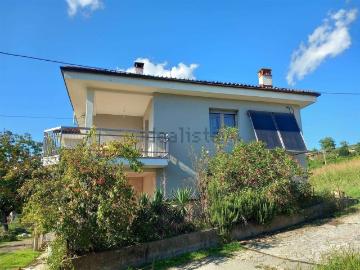 Case e ville in vendita di 230 m²