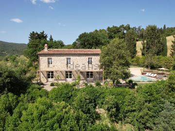 Case e ville in vendita di 230 m²