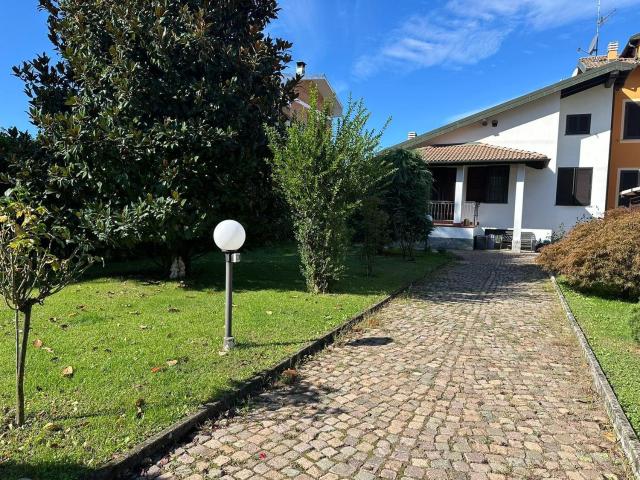 Case e ville in vendita di 230 m²