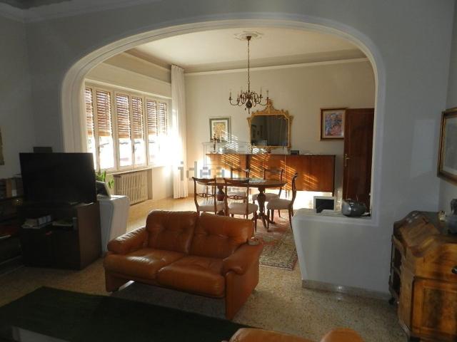 Case e ville in vendita di 230 m²