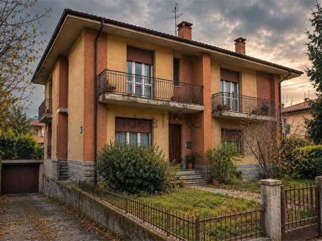 Case e ville in vendita di 230 m²