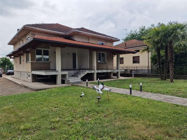 Case e ville in vendita di 230 m²