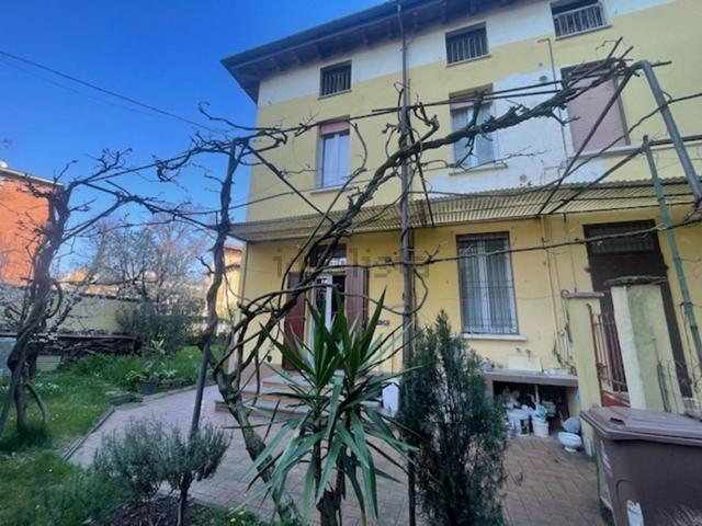 Case e ville in vendita di 230 m² in Via Cavalieri di Vittorio Veneto