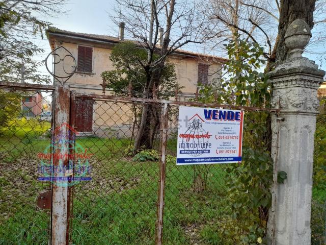 Case e ville in vendita di 230 m² in Via A. Gramsci, 64