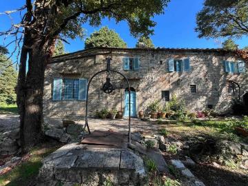 Case e ville in vendita di 230 m² in Via dei Bosconi