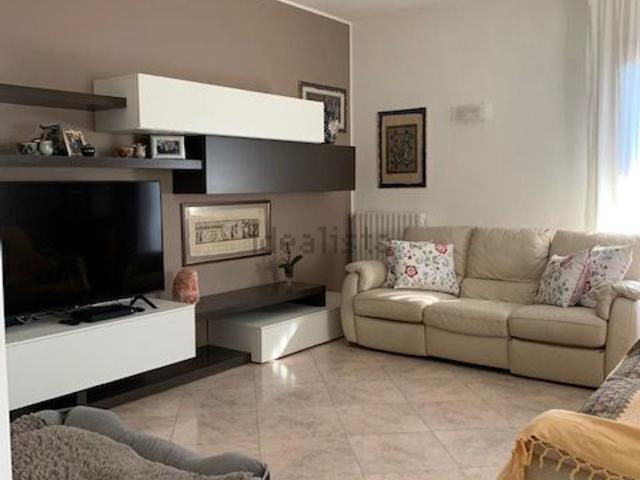 Case e ville in vendita di 230 m² in Via Monte Faloria