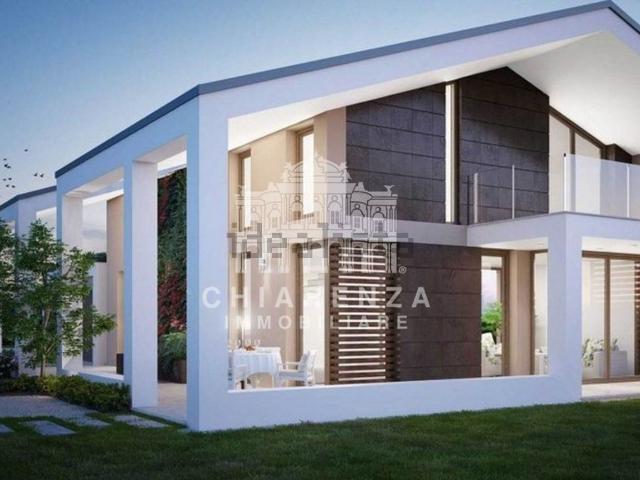 Case e ville in vendita di 230 m² in Via Madonna delle Lacrime