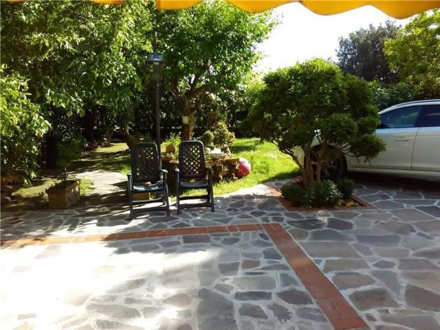 Case e ville in vendita di 230 m² in Via Ponzano