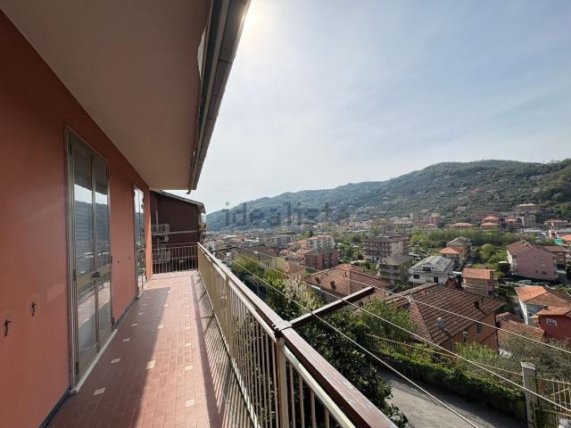 Case e ville in vendita di 230 m² in Via Papa Giovanni XXIII