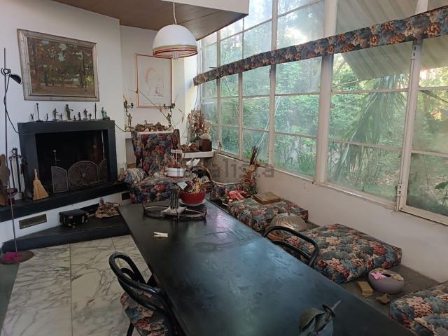 Case e ville in vendita di 230 m² in Viale Guglielmo Marconi, 48