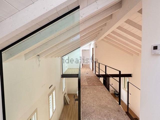 Case e ville in vendita di 230 m² in Viale Pubblico Passeggio