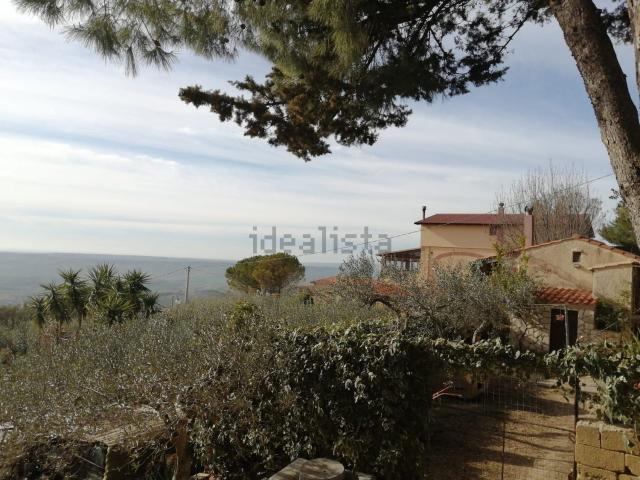Case e ville in vendita di 230 m² in Contrada Adragna