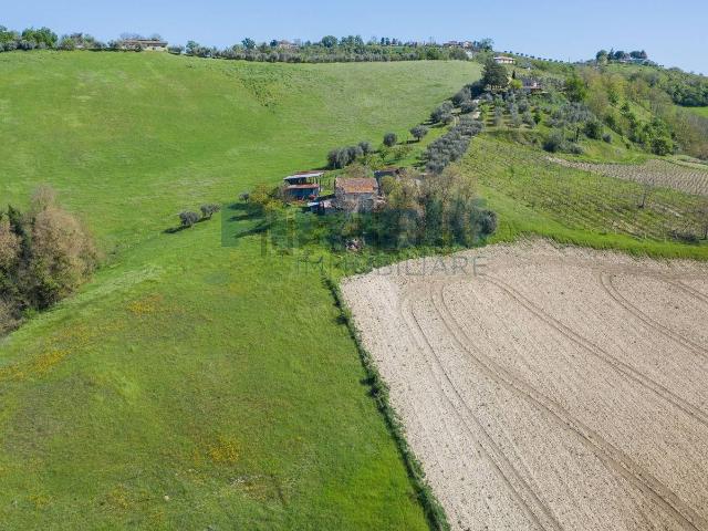 Case e ville in vendita di 230 m² in Contrada Santa Lucia