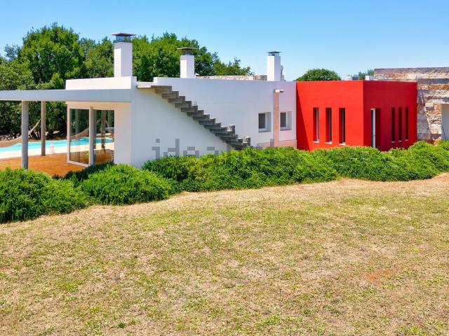 Case e ville in vendita di 230 m² in Contrada San Salvatore