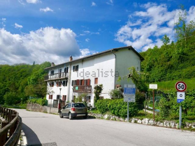 Case e ville in vendita di 231 m²