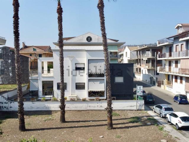 Case e ville in vendita di 232 m² in Via Guido Rossa, 1
