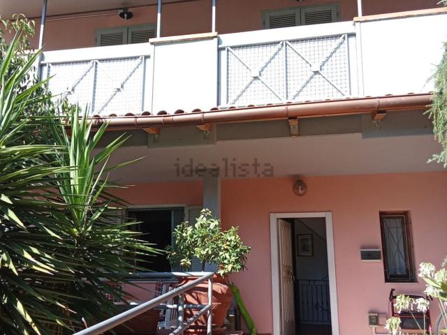Case e ville in vendita di 233 m²