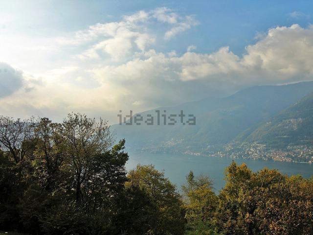 Case e ville in vendita di 233 m² in Via all&apos Approdo, 1