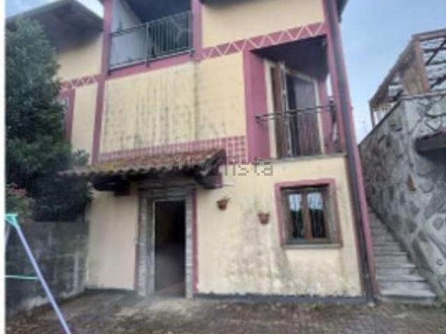 Case e ville in vendita di 233 m² in Via Schiappina, 6