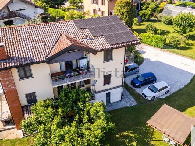 Case e ville in vendita di 234 m² in Via Baragiola, 388