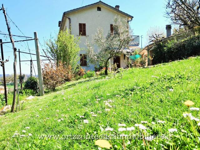 Case e ville in vendita di 235 m²
