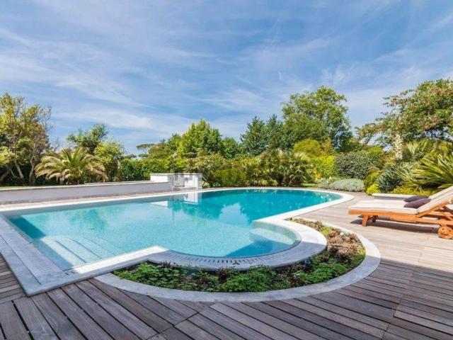 Case e ville in vendita di 235 m²