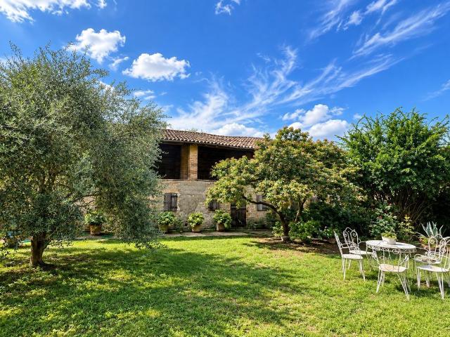 Case e ville in vendita di 235 m² in Via Piave