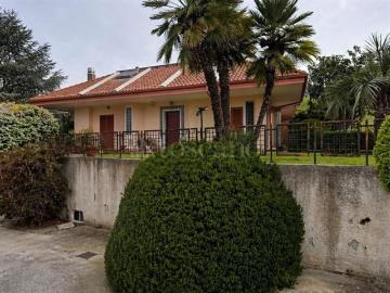 Case e ville in vendita di 235 m² in Via Principe