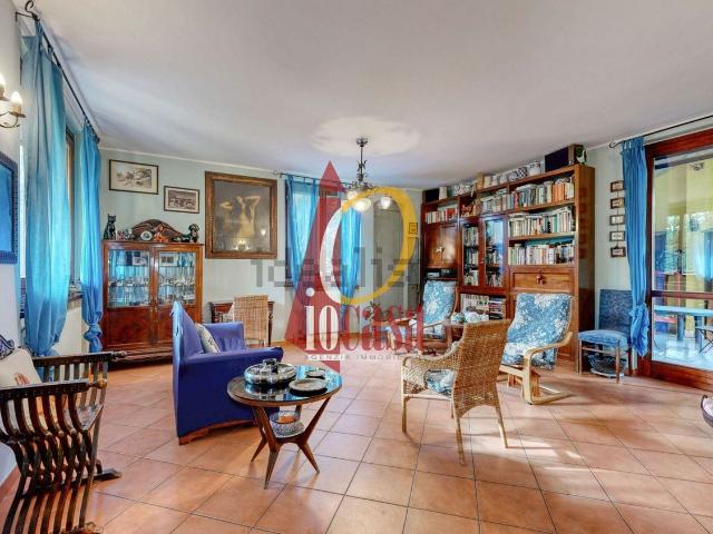 Case e ville in vendita di 235 m² in Via Remo Massara, 9