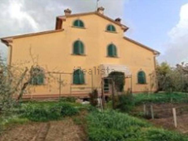 Case e ville in vendita di 235 m² in Località Rigutino Ovest
