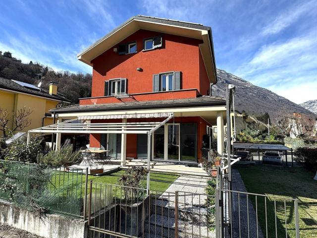 Case e ville in vendita di 236 m²