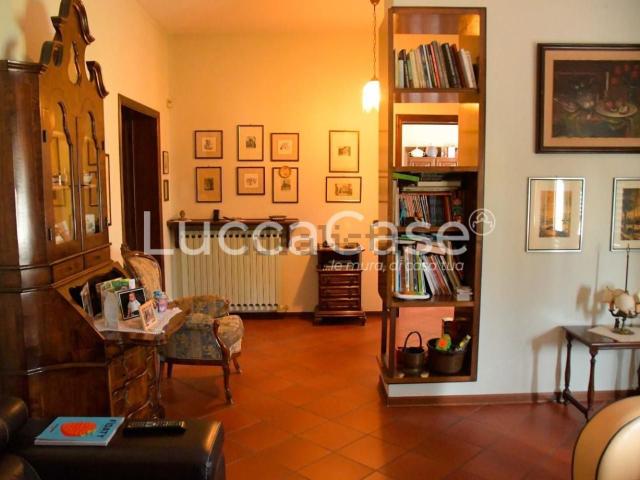 Case e ville in vendita di 236 m² in Via del Chiasso Lunata, 5