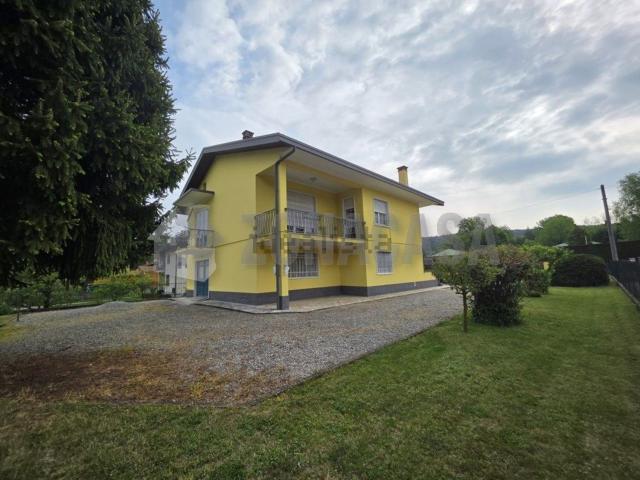 Case e ville in vendita di 236 m² in Via San Rocco