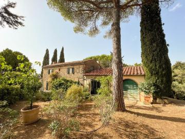 Case e ville in vendita di 236 m² in Strada Provinciale dei Tre Comuni