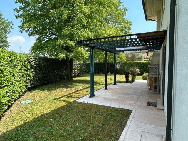 Case e ville in vendita di 237 m²