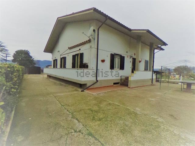 Case e ville in vendita di 237 m²