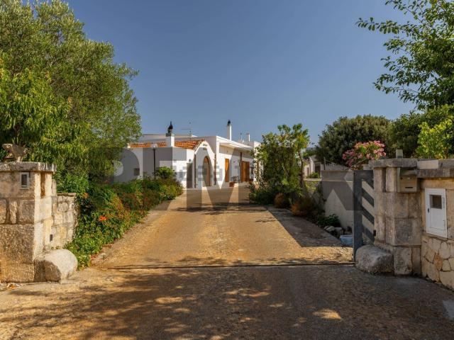 Case e ville in vendita di 237 m² in Contrada Cristi, 2