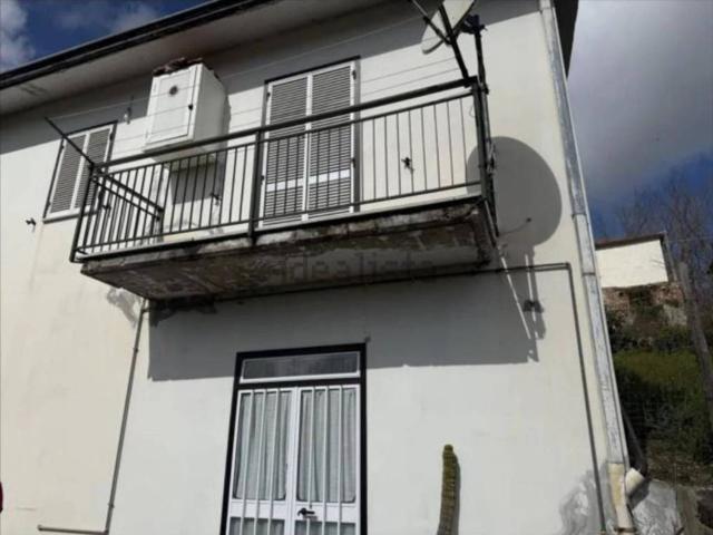 Case e ville in vendita di 237 m² in Contrada Loreto, 25