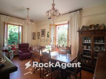 Case e ville in vendita di 238 m²