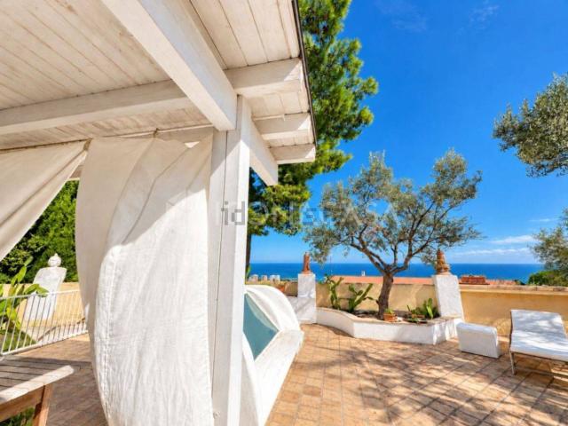 Case e ville in vendita di 238 m²