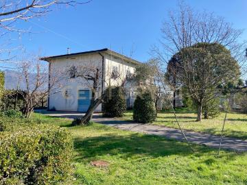 Case e ville in vendita di 238 m²