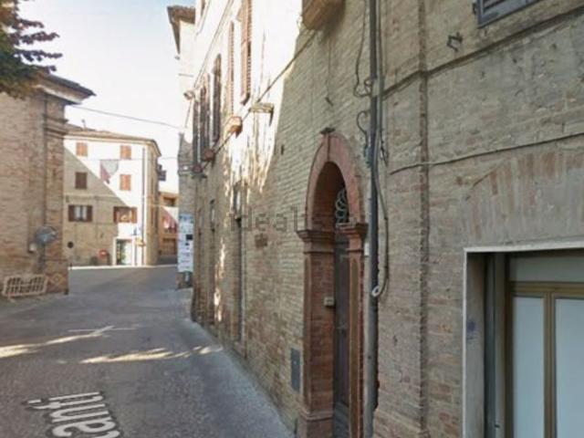 Case e ville in vendita di 238 m² in Via Pier Francesco Costanti