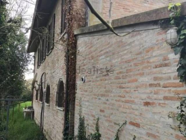 Case e ville in vendita di 238 m² in Via Provinciale, 41