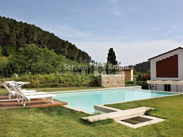 Case e ville in vendita di 240 m²