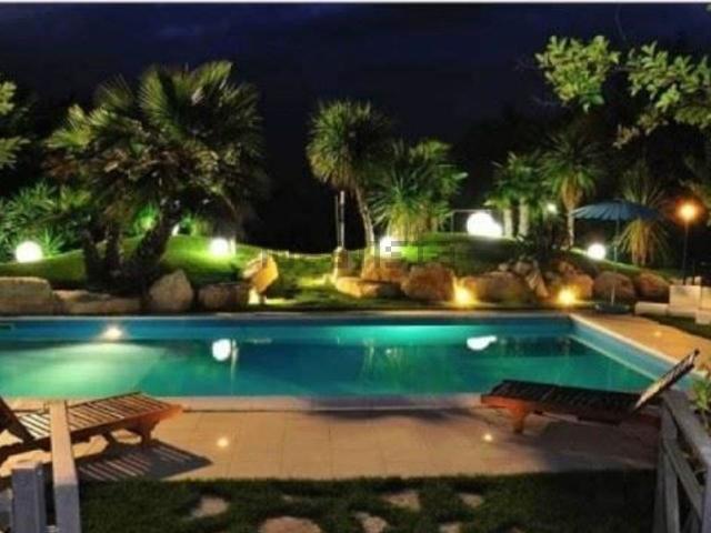 Case e ville in vendita di 240 m²