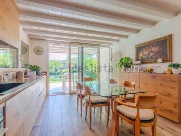 Case e ville in vendita di 240 m²