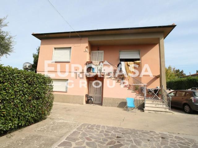 Case e ville in vendita di 240 m² in Traversa I Via Romana, 74