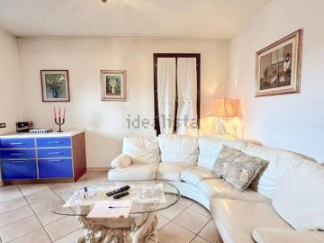 Case e ville in vendita di 240 m² in Via Argine del Fosso