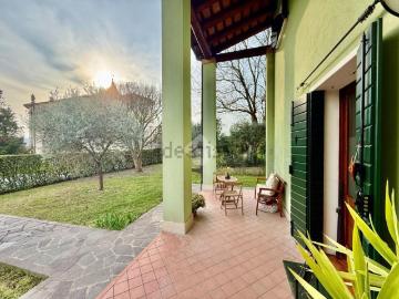 Case e ville in vendita di 240 m² in Via Doge Contarini, 1