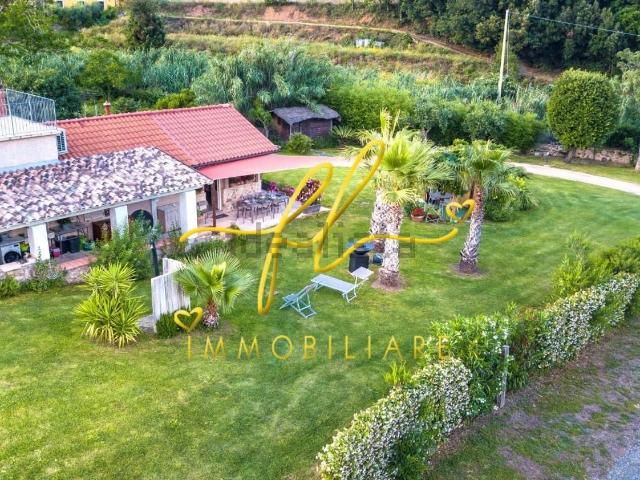 Case e ville in vendita di 240 m² in Località Vigneria, 5